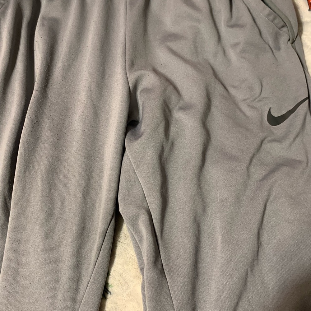 Nike grey sweats worn a couple of times good condition